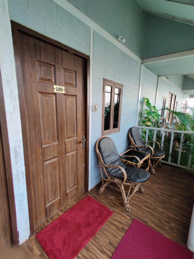 Regina'S Place 호텔 만드렘 외부 사진